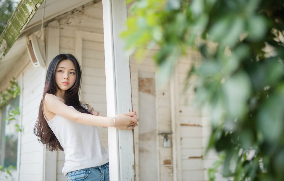 “出事儿了？”副统领眉头一皱，对于同龄的话没有任何怀疑，因为他很清楚，自家这位统领的嗅觉甚至比许多野兽都敏锐。